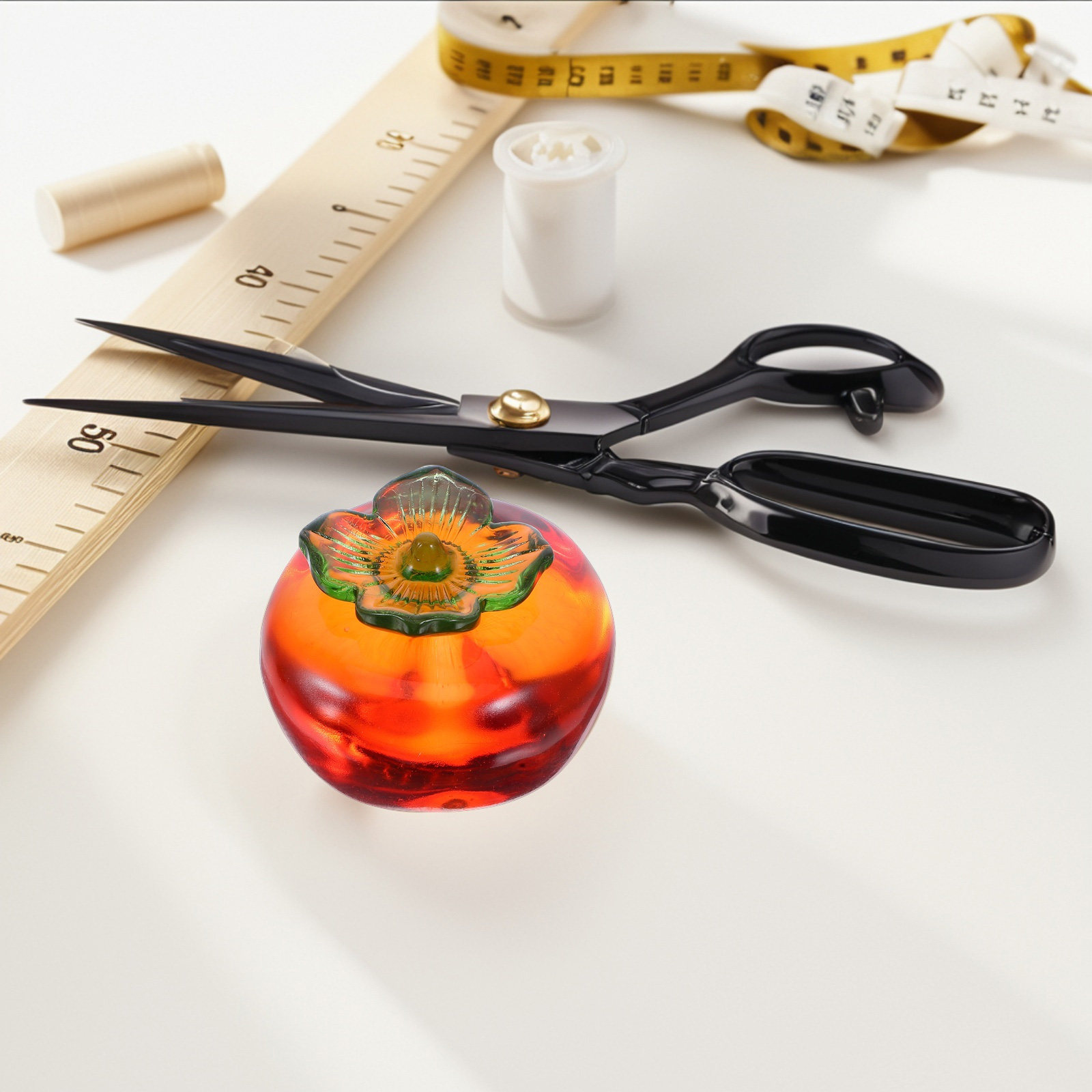 Paper Weight Crystal - قطعتان من ثقالة الورق الكريستالية لمكتب